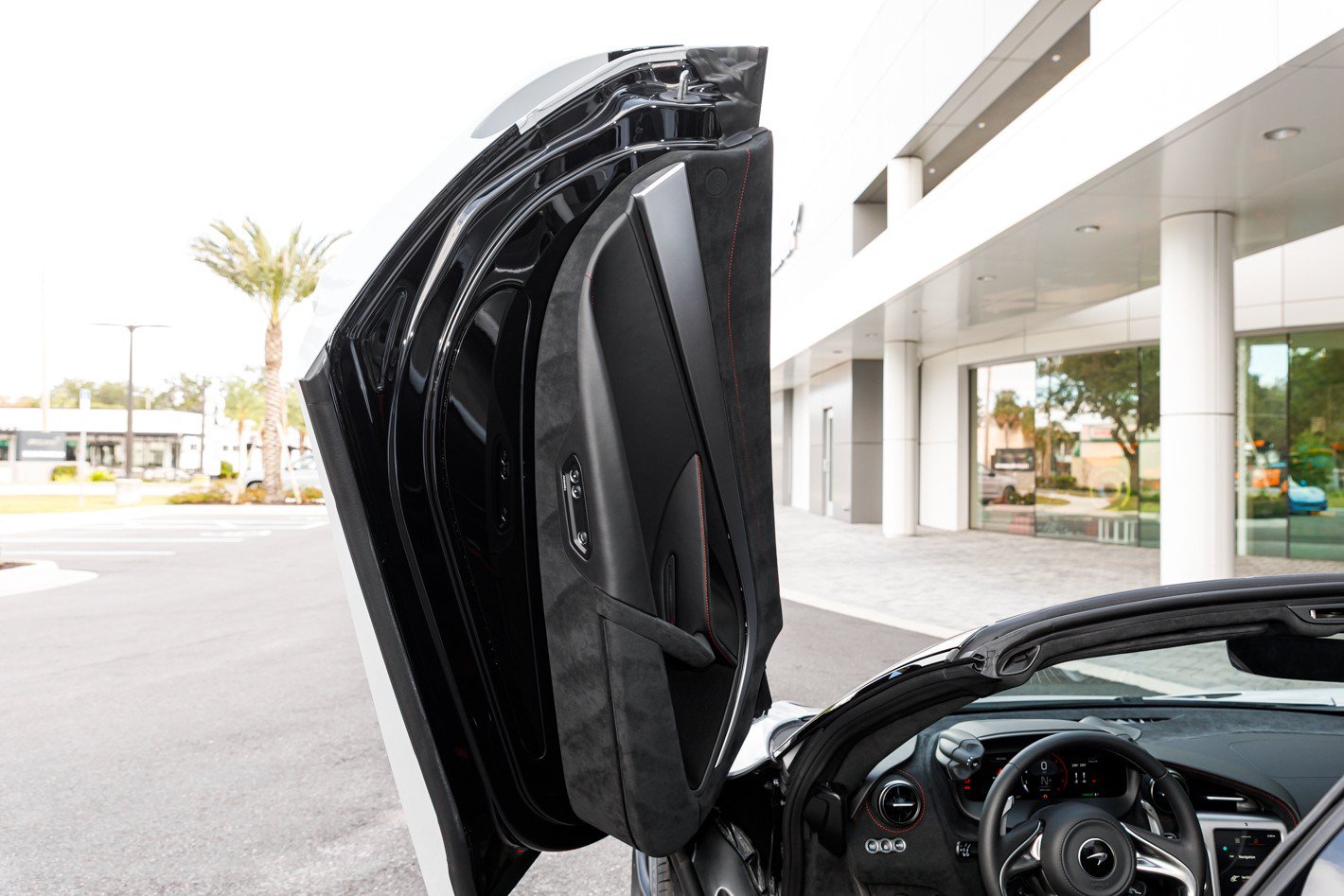 Used 2026 McLaren 750S Spider photo 27