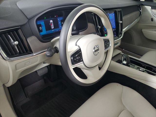 2023 Volvo S90 B6 Plus