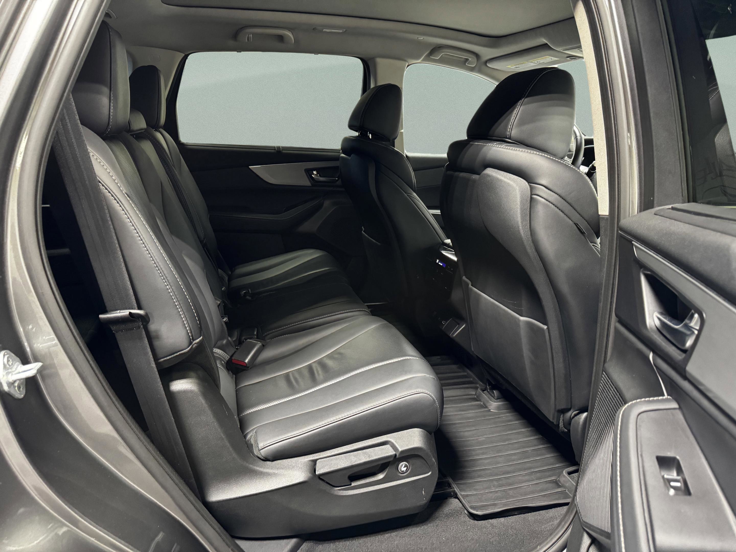 2023 Acura MDX FWD w/ Technology Package