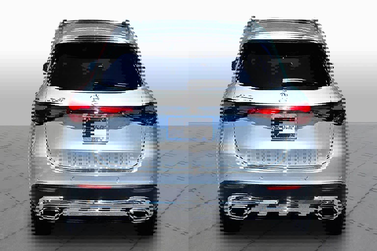 2025 Mercedes-Benz GLC 300