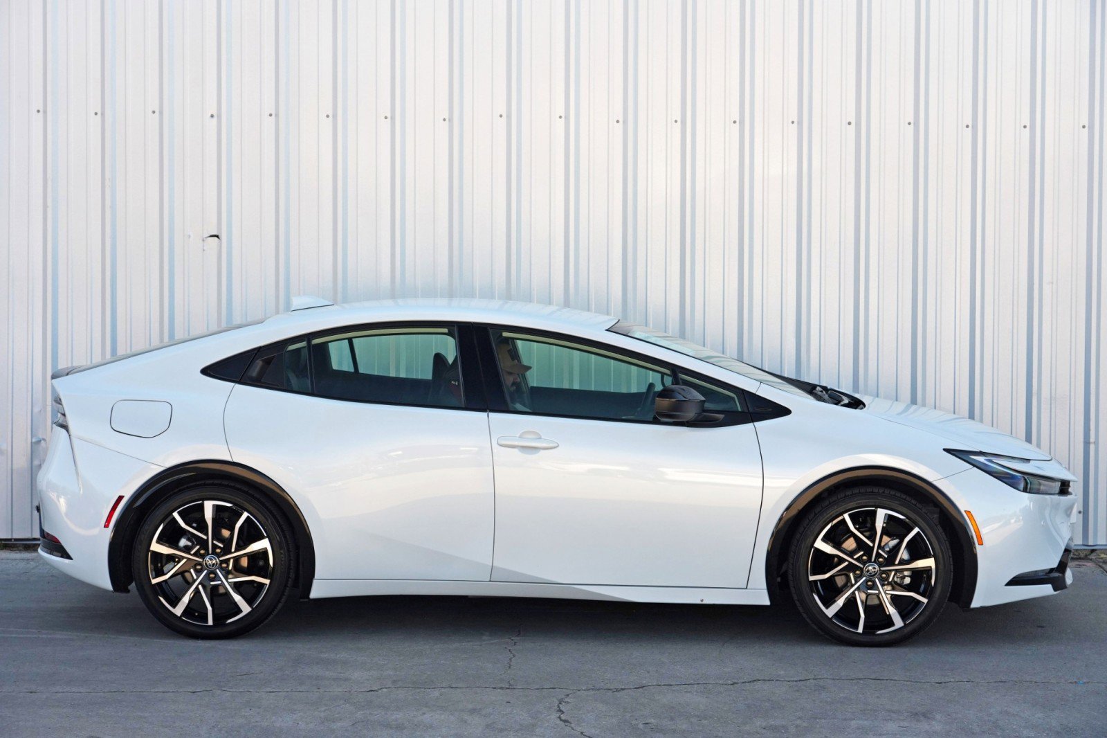 2025 Toyota Prius Plug-In Hybrid XSE