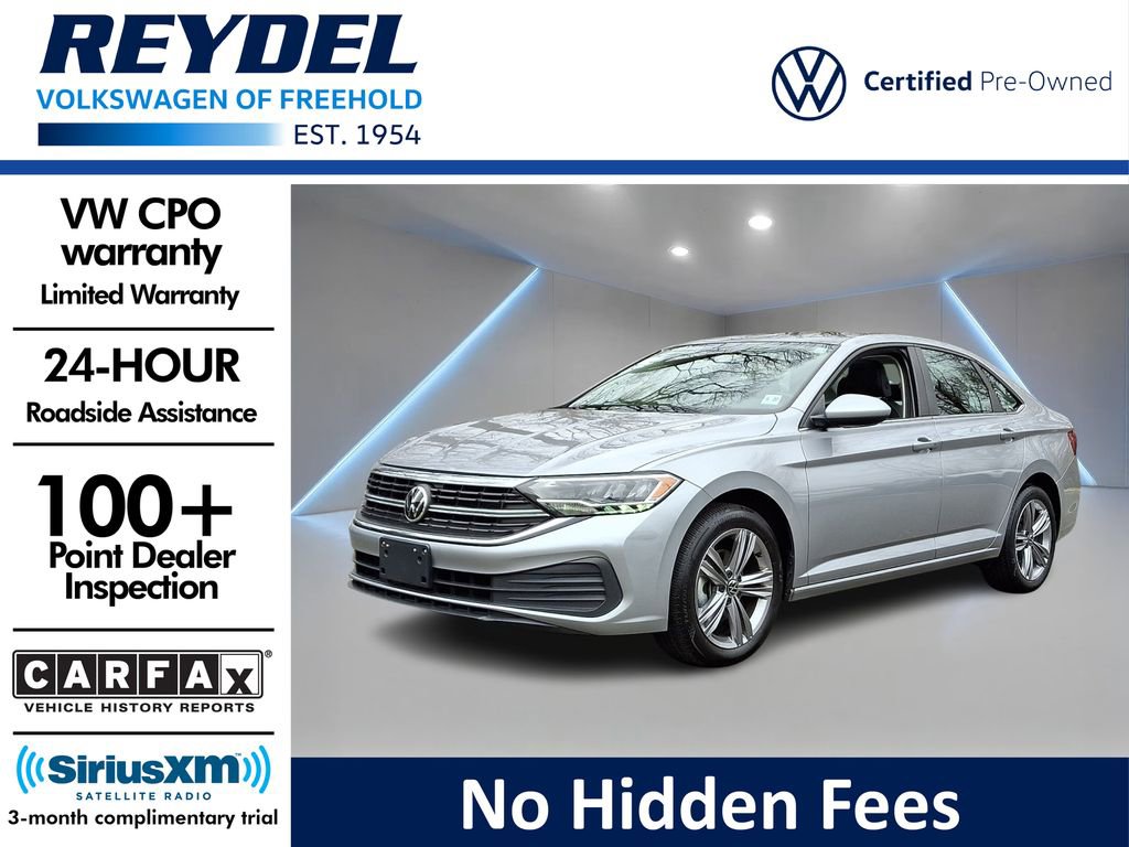 Certified 2022 Volkswagen Jetta SE w/ Panoramic Sunroof Package