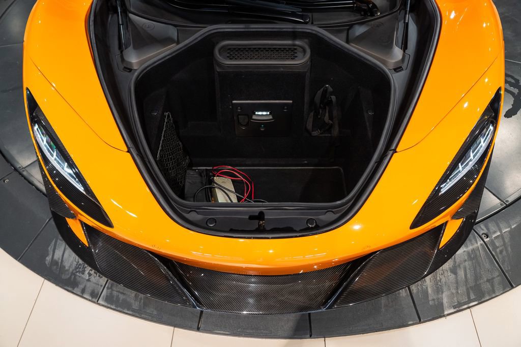 Used 2018 McLaren 720S photo 17