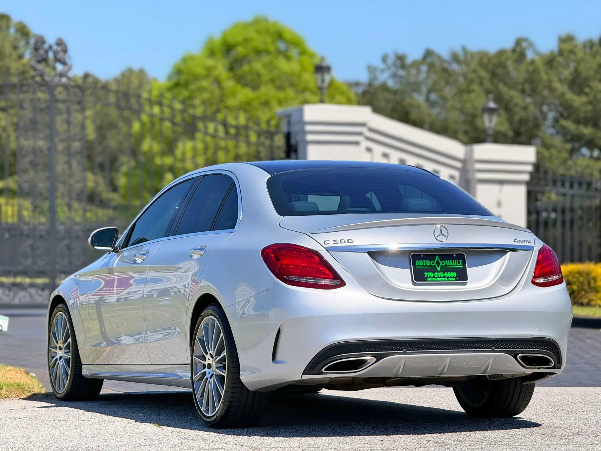2015 Mercedes-Benz C 300 4MATIC Sedan