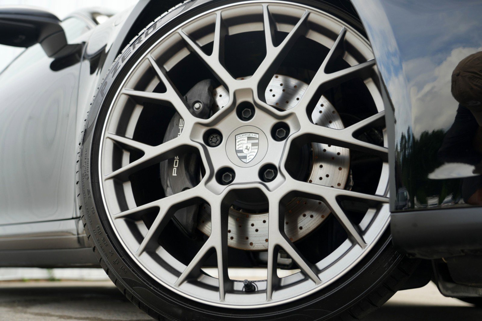 2025 Porsche 911 Carrera