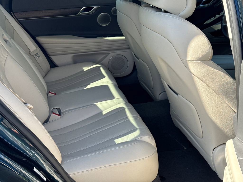 2022 Genesis G80 2.5T
