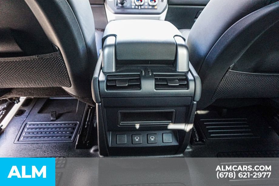 2024 Land Rover Defender 90 X-Dynamic SE