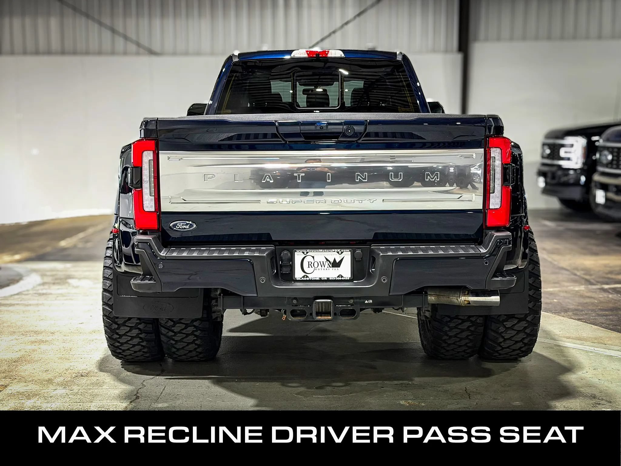 2025 Ford F-450 Super Duty Platinum - Photo 7