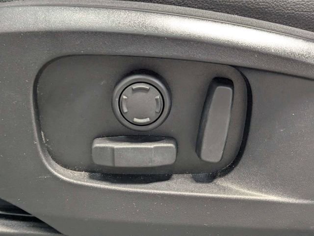 2023 Land Rover Defender 110 S