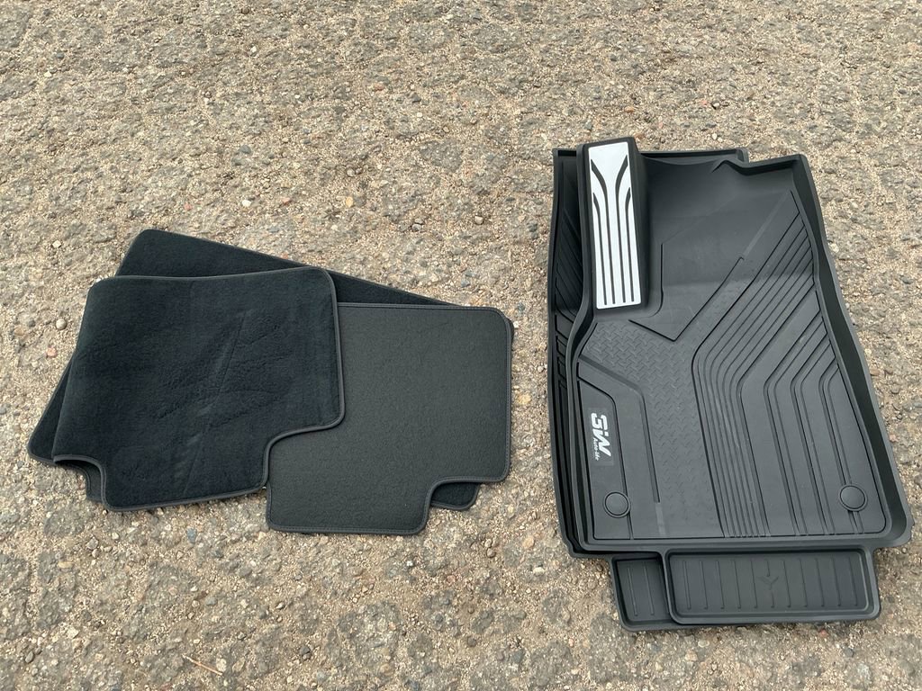 2026 Tesla Model Y 2WD