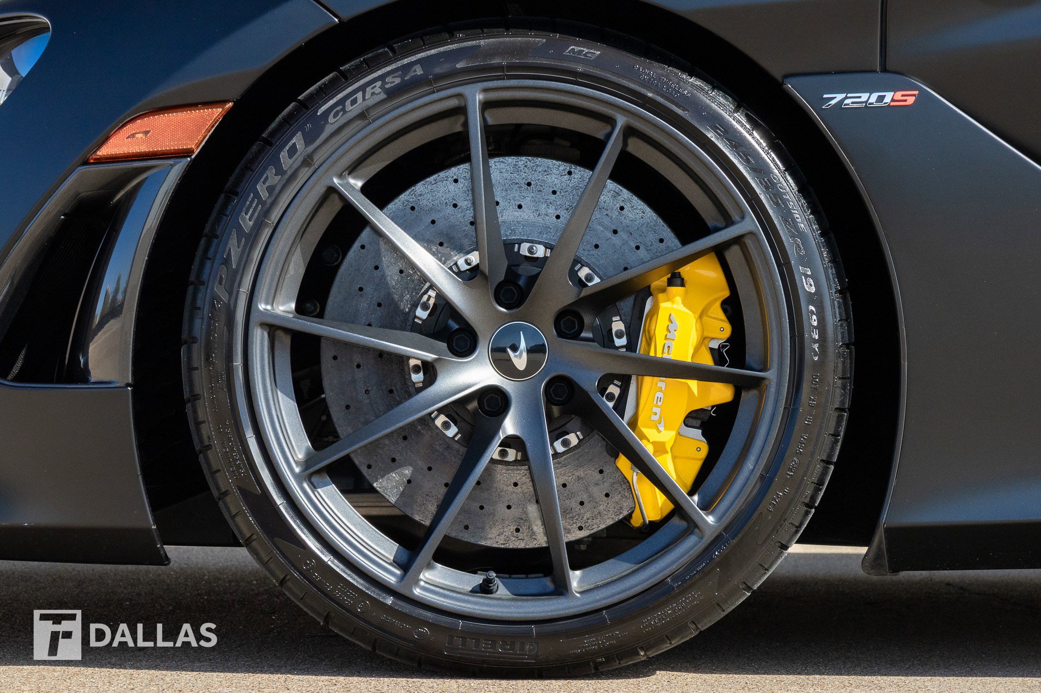 Used 2022 McLaren 720S Luxury photo 9