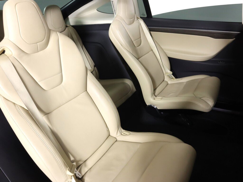 2016 Tesla Model X 75D