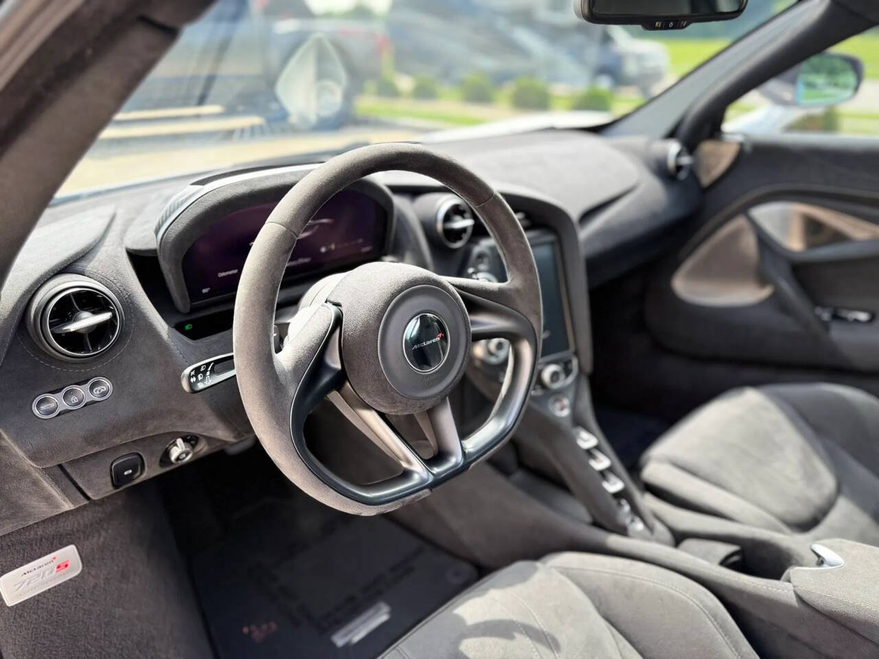 Used 2018 McLaren 720S photo 11