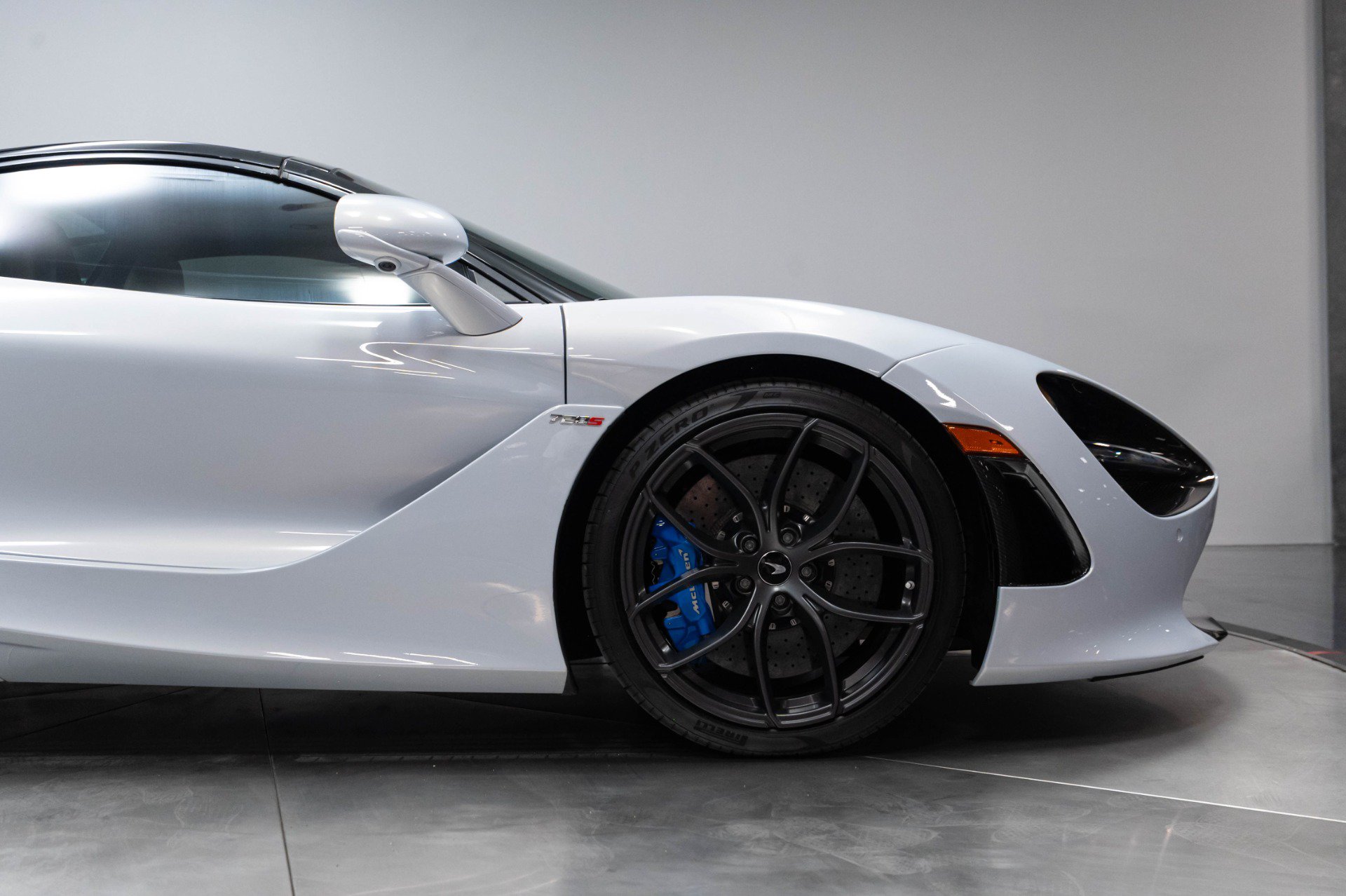 Used 2020 McLaren 720S Luxury photo 29
