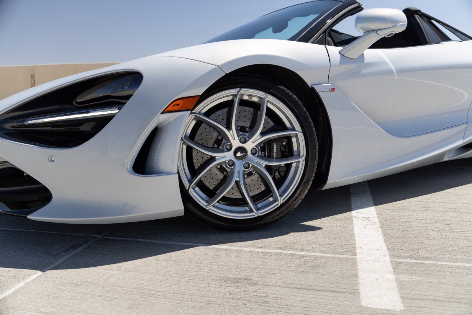 Used 2020 McLaren 720S Spider photo 14