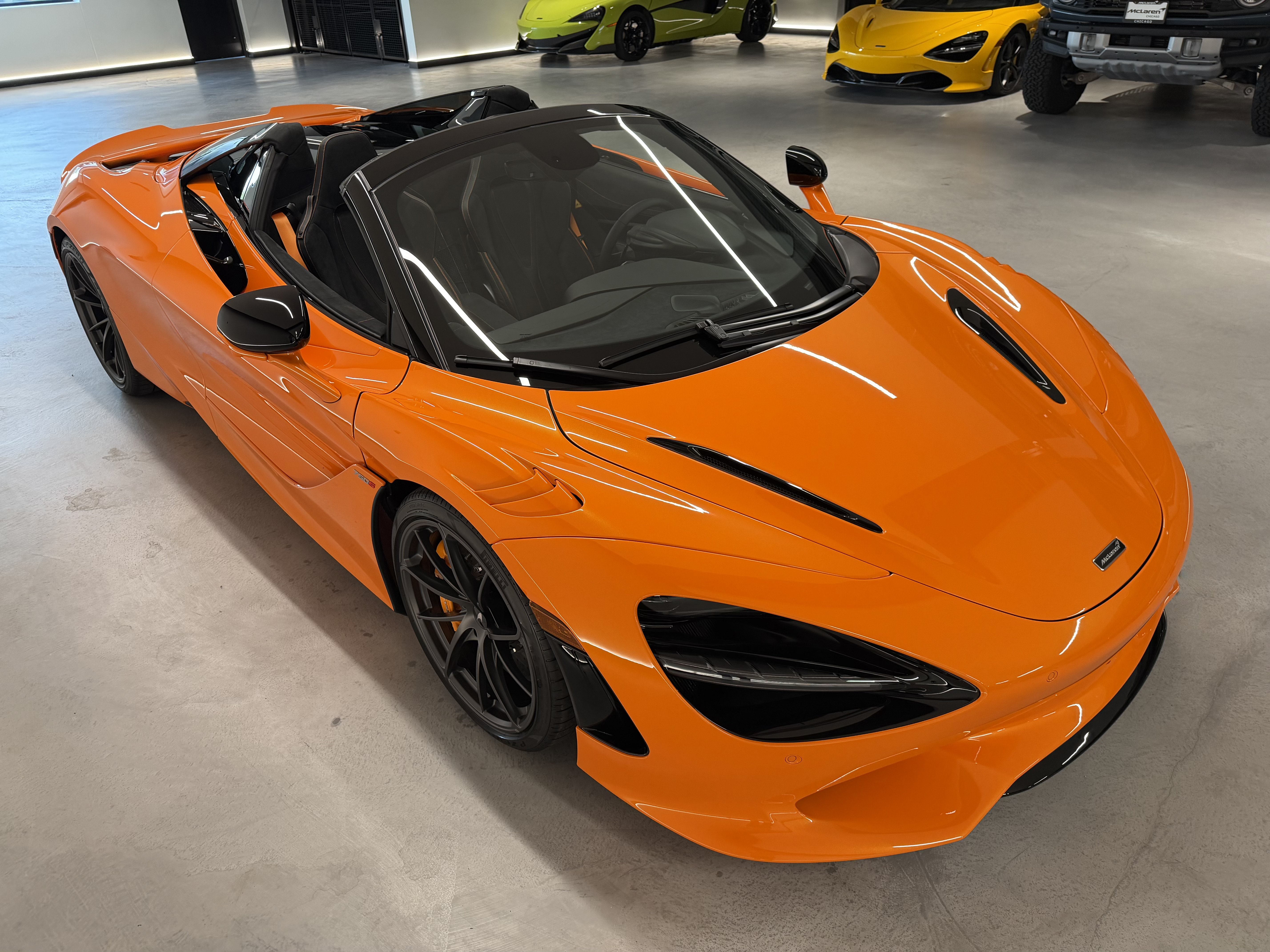 Used 2027 McLaren 750S Spider photo 10