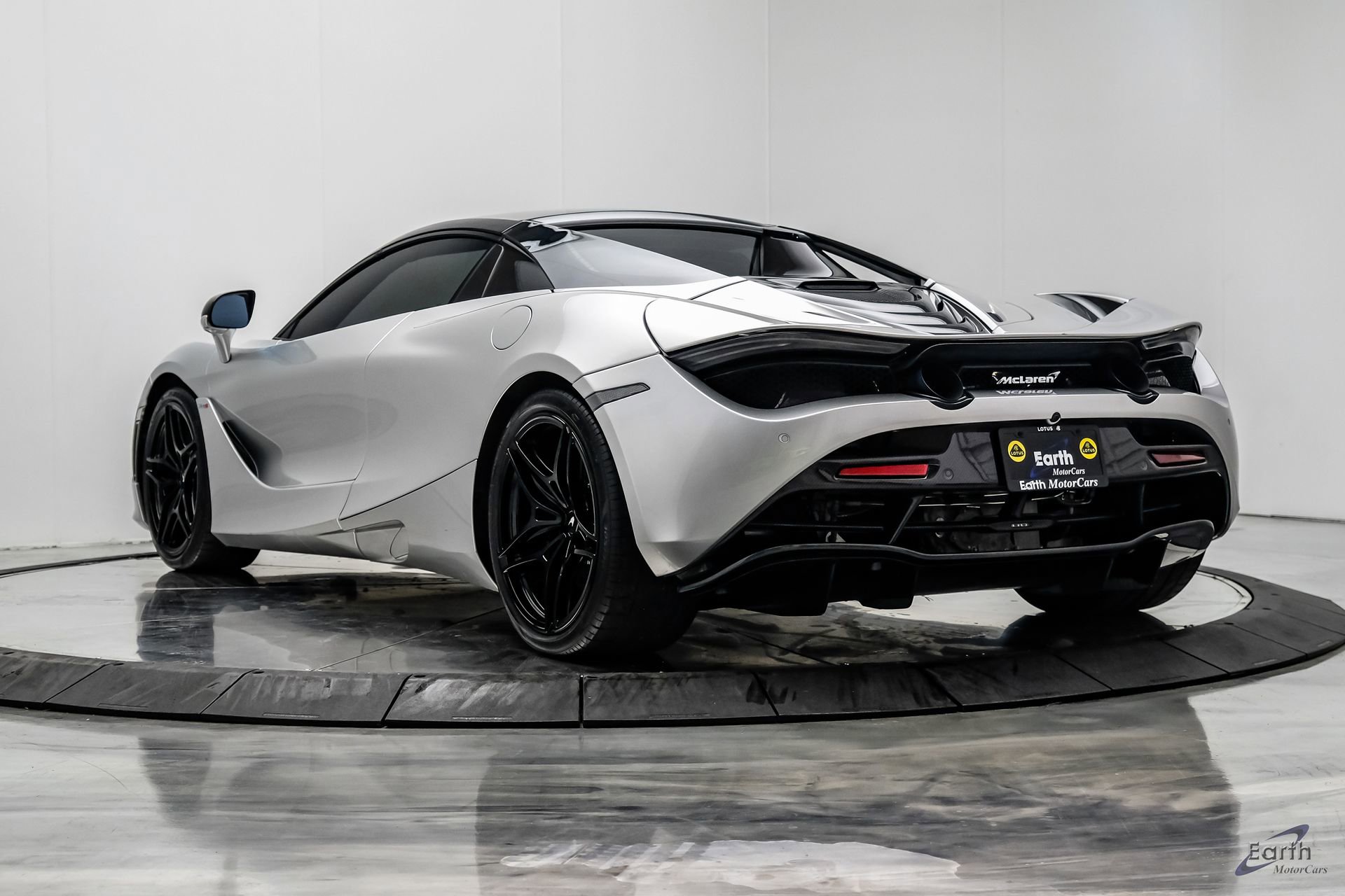 Used 2020 McLaren 720S Luxury photo 14