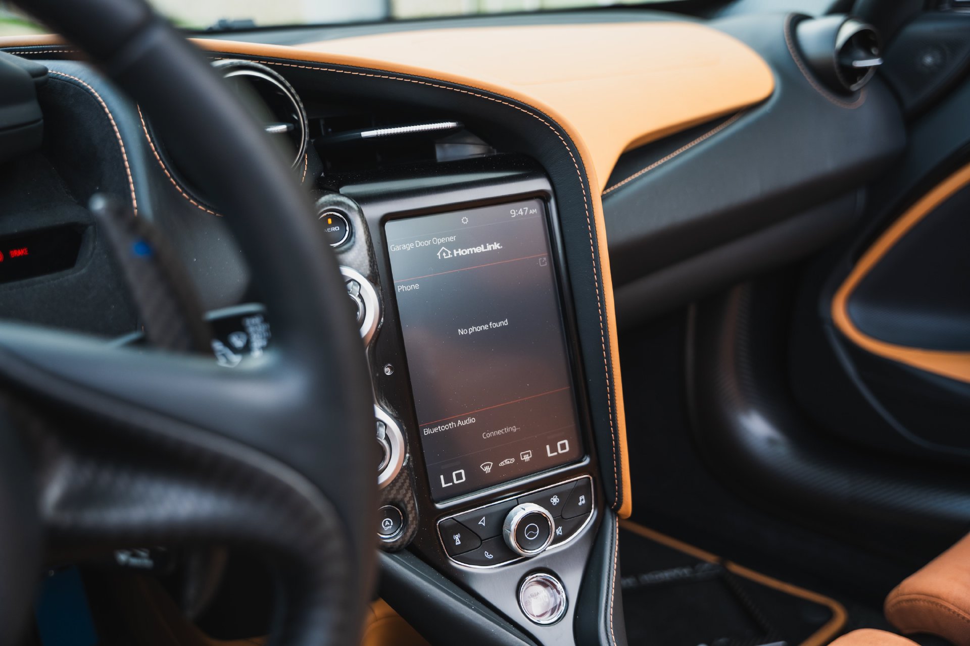 Used 2022 McLaren 765LT photo 35
