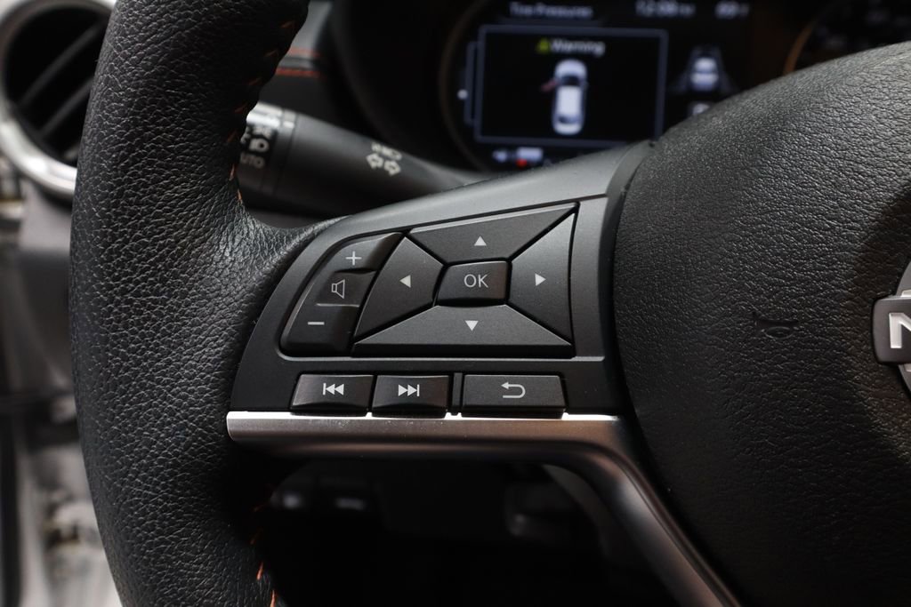 2024 Nissan Versa SR