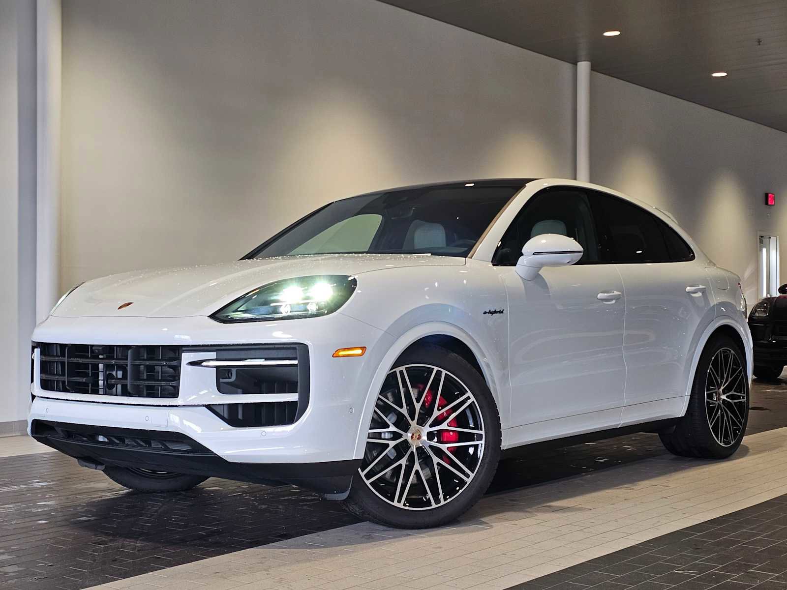 New 2025 Porsche Cayenne S