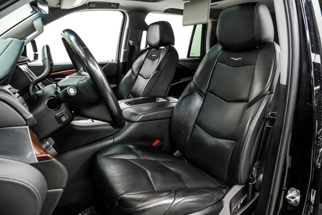 2020 Cadillac Escalade Luxury