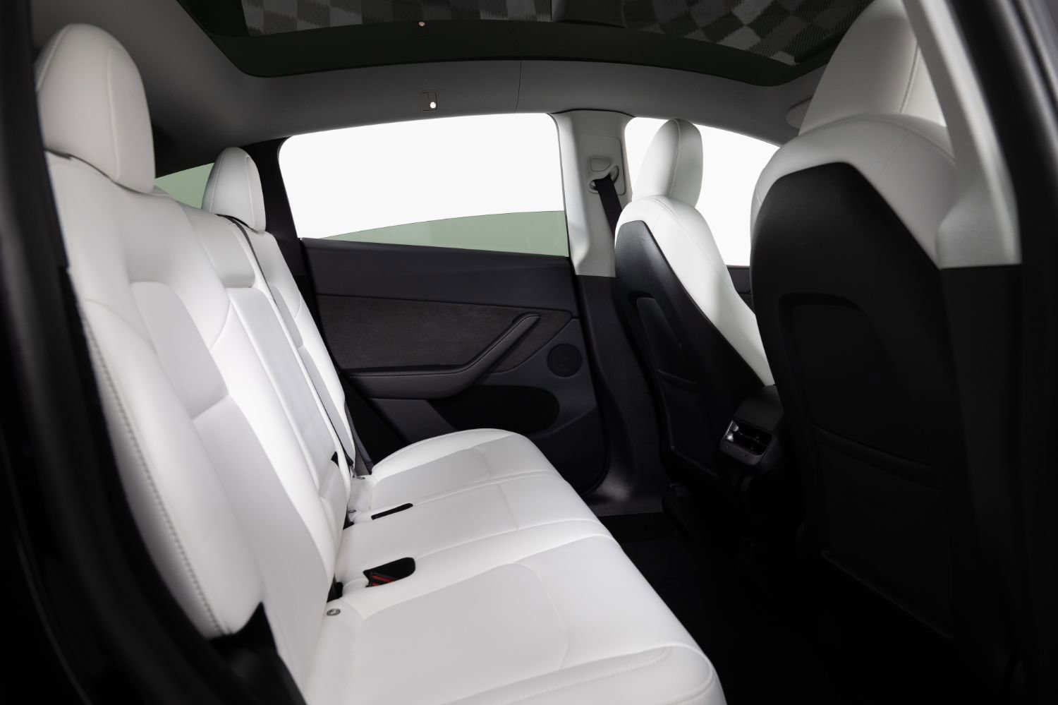 2024 Tesla Model Y Performance