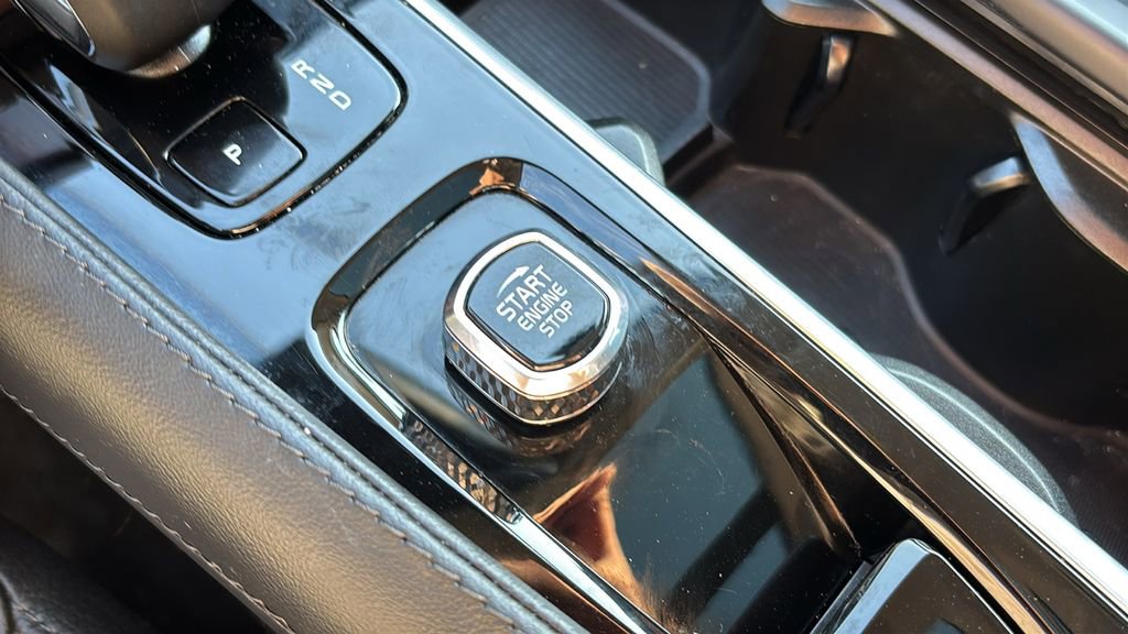 2023 Volvo Xc90 B6 Core