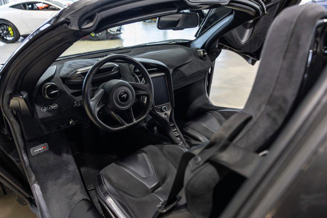 Used 2020 McLaren 720S Spider photo 37