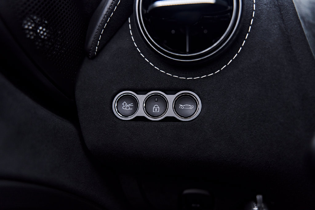 Used 2025 McLaren 750S Spider photo 61