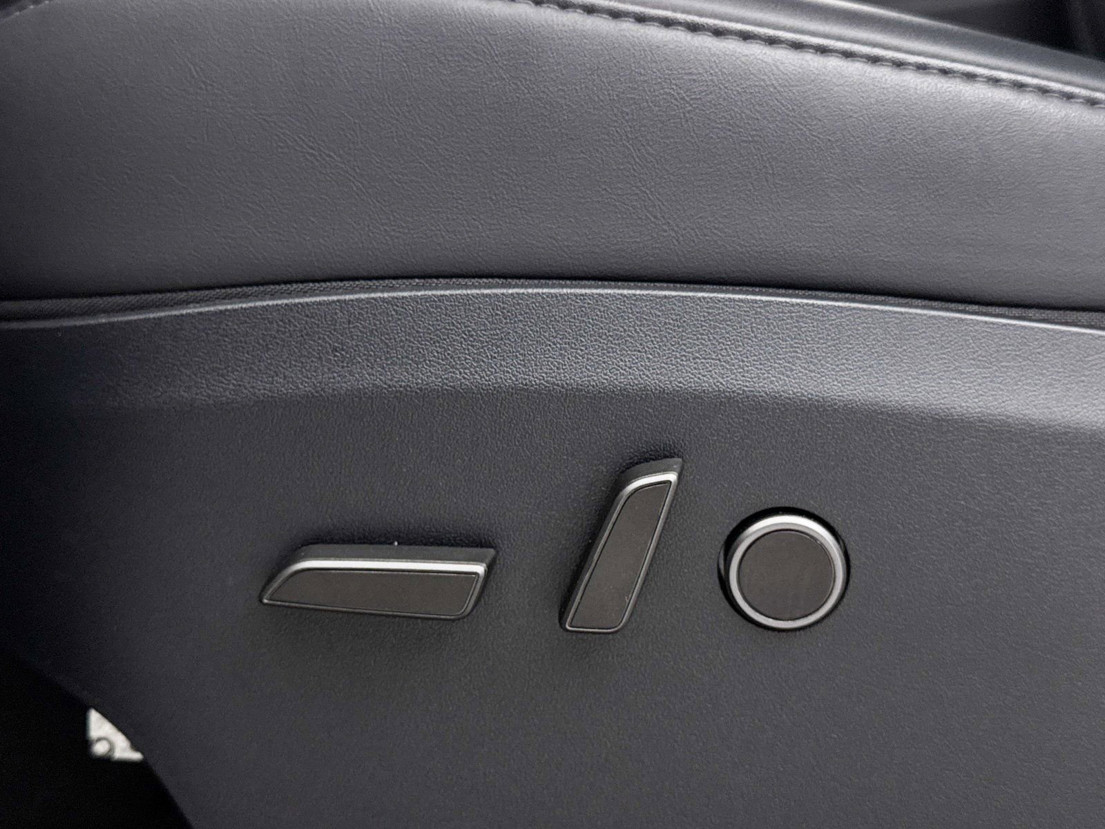 2024 Tesla Model Y Performance