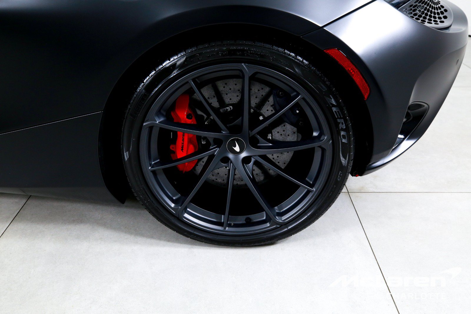 Used 2025 McLaren 750S Spider photo 27