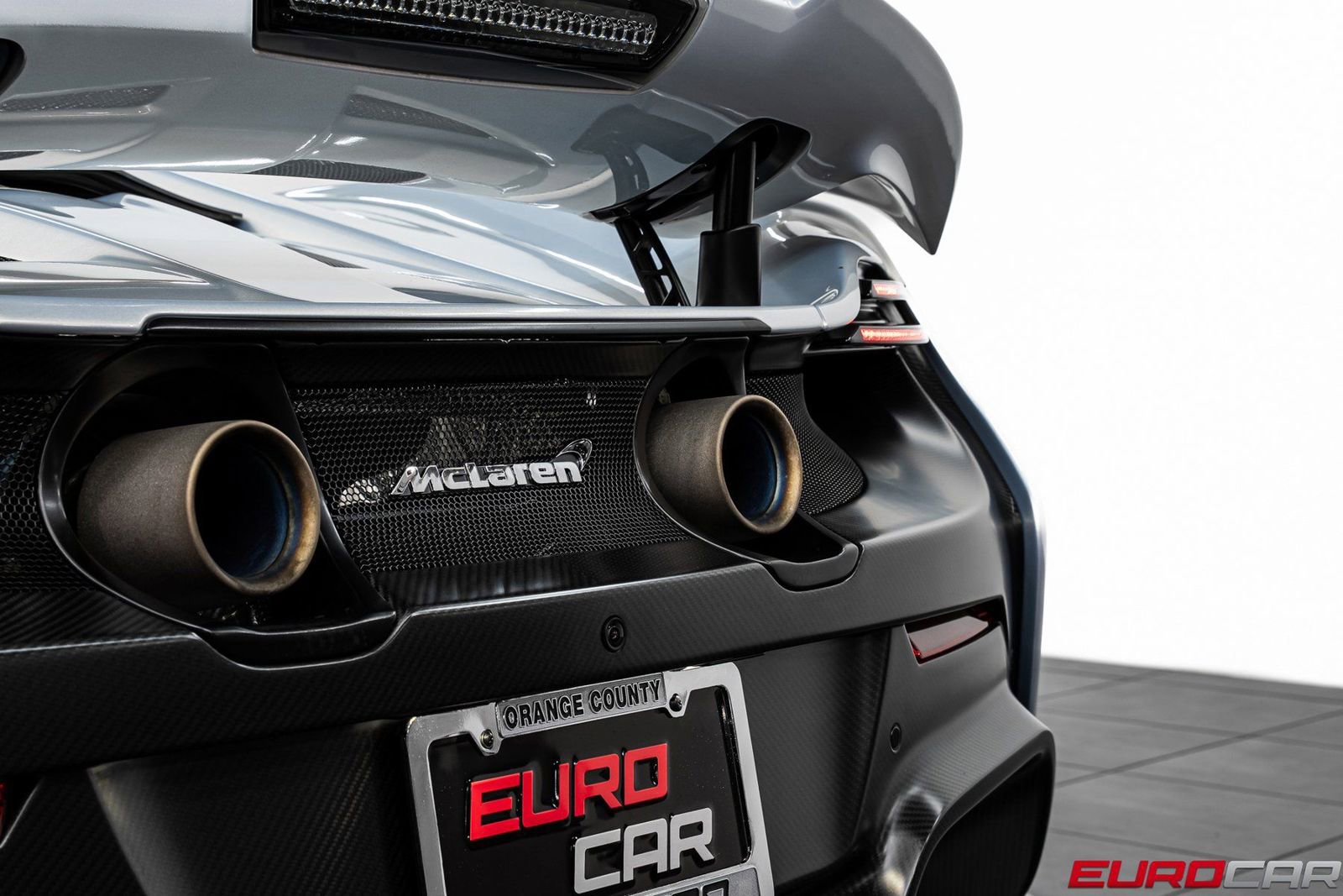 Used 2016 McLaren 675LT Spider photo 28