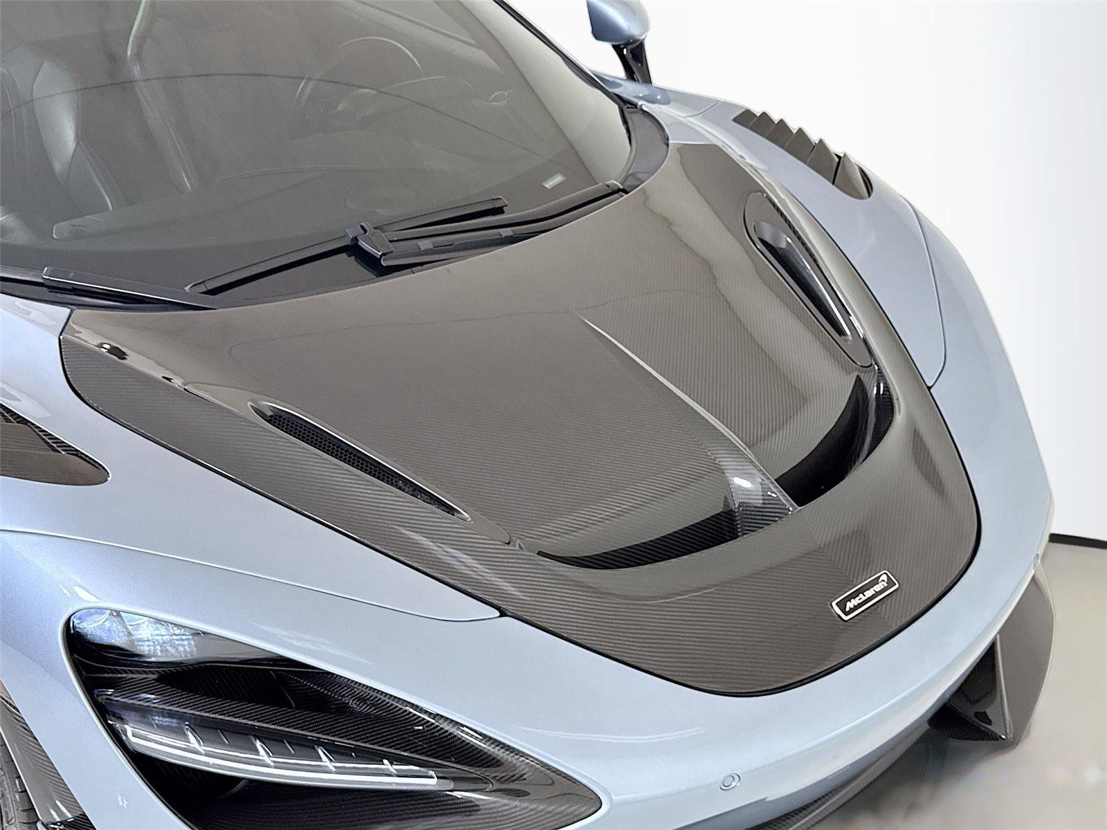 Used 2019 McLaren 720S photo 31