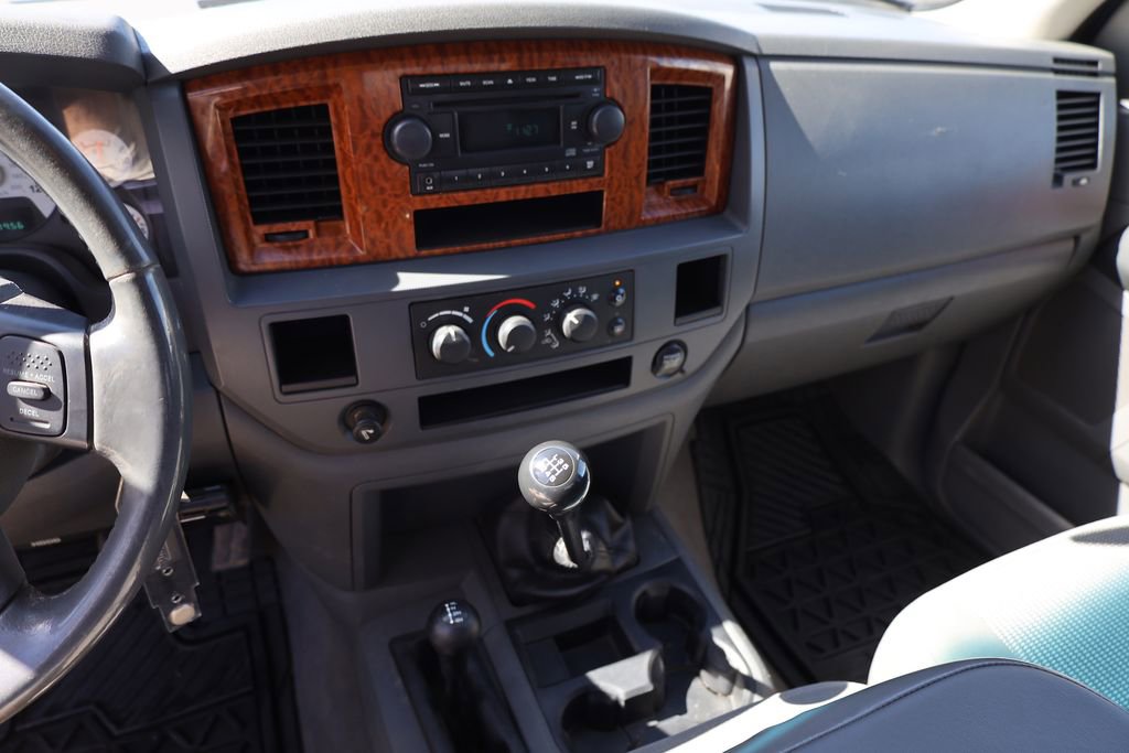 2006 Dodge Ram 2500 Truck SLT