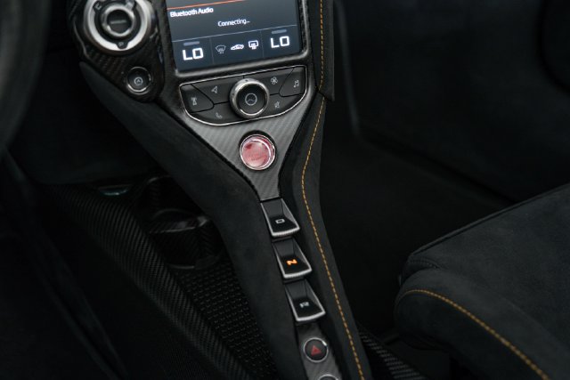 Used 2022 McLaren 765LT photo 23