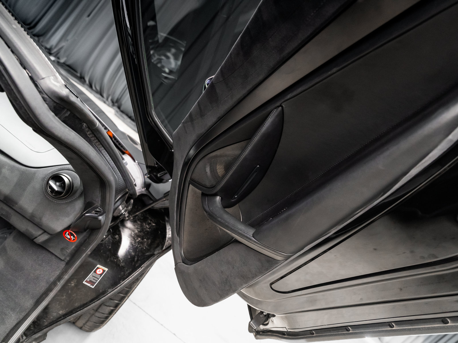 Used 2018 McLaren 720S photo 69