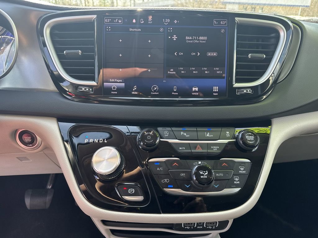 2024 Chrysler Pacifica Touring-L