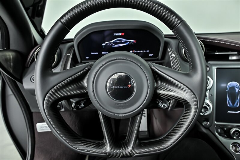 Used 2018 McLaren 720S photo 26