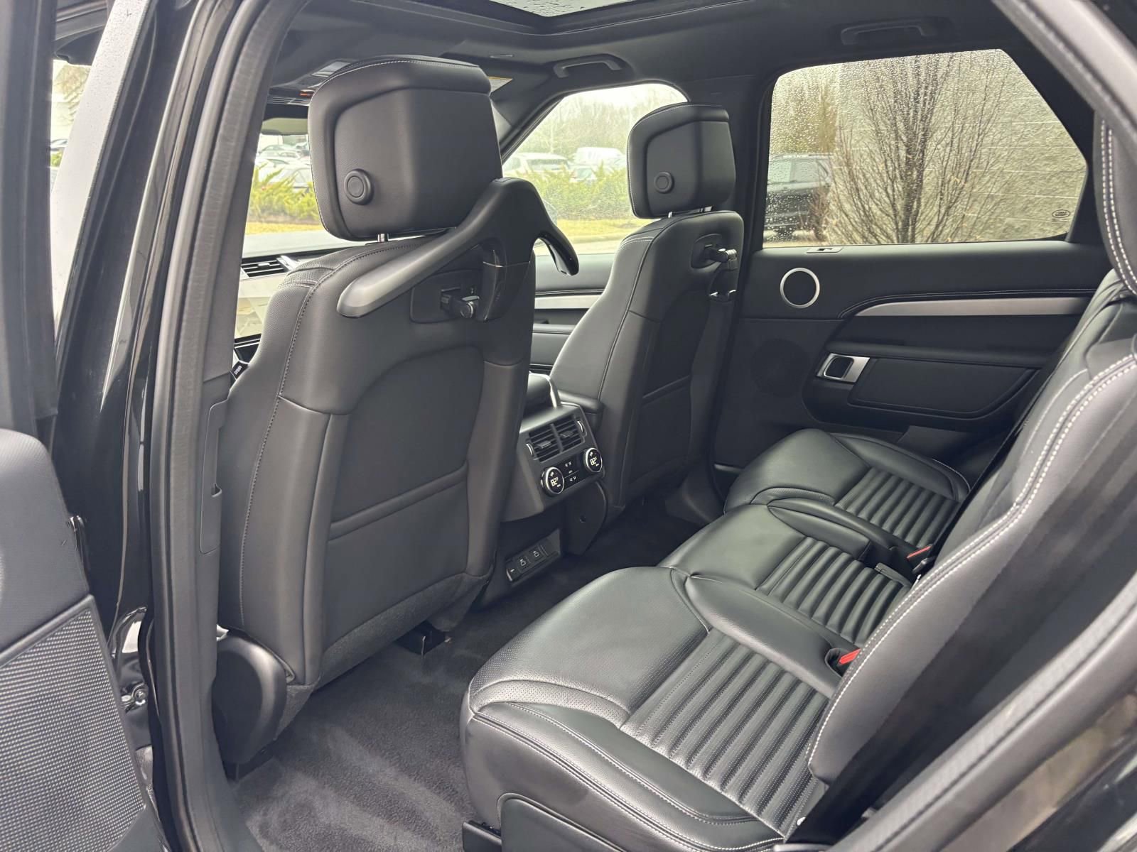 2026 Land Rover Discovery Dynamic SE