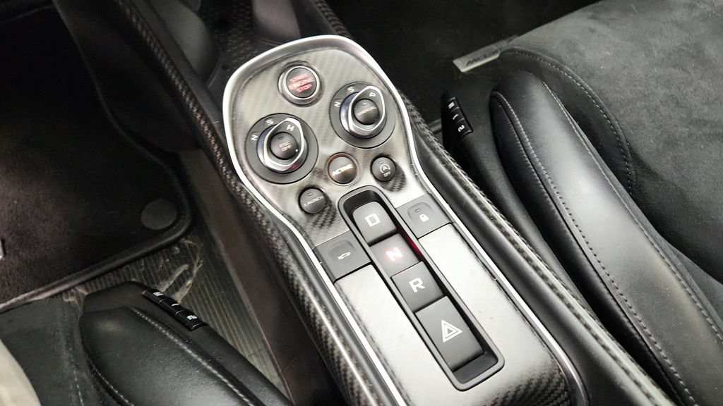 Used 2019 McLaren 600LT photo 51