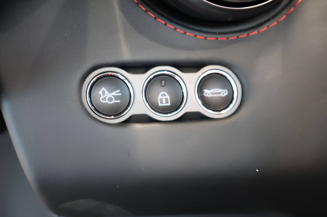 New 2027 McLaren 750S Spider photo 26