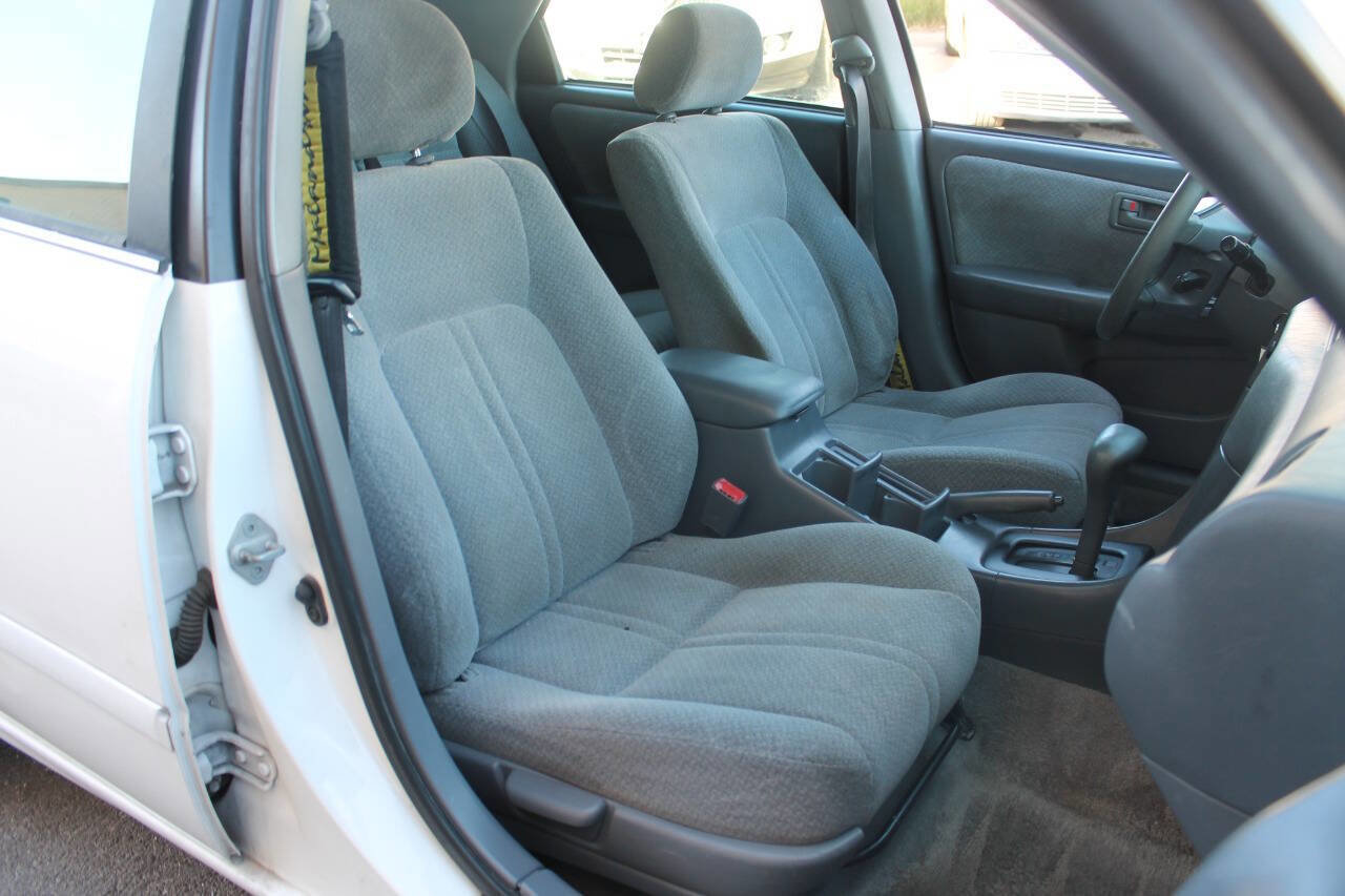 2001 Toyota Camry LE