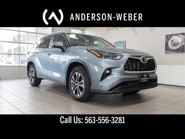 Used 2023 Toyota Highlander XLE