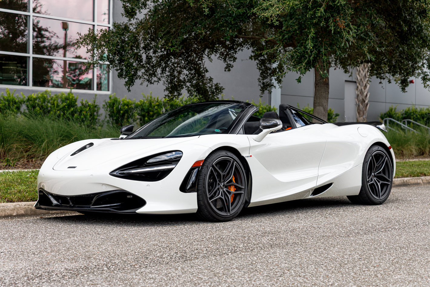 Used 2020 McLaren 720S Performance photo 38