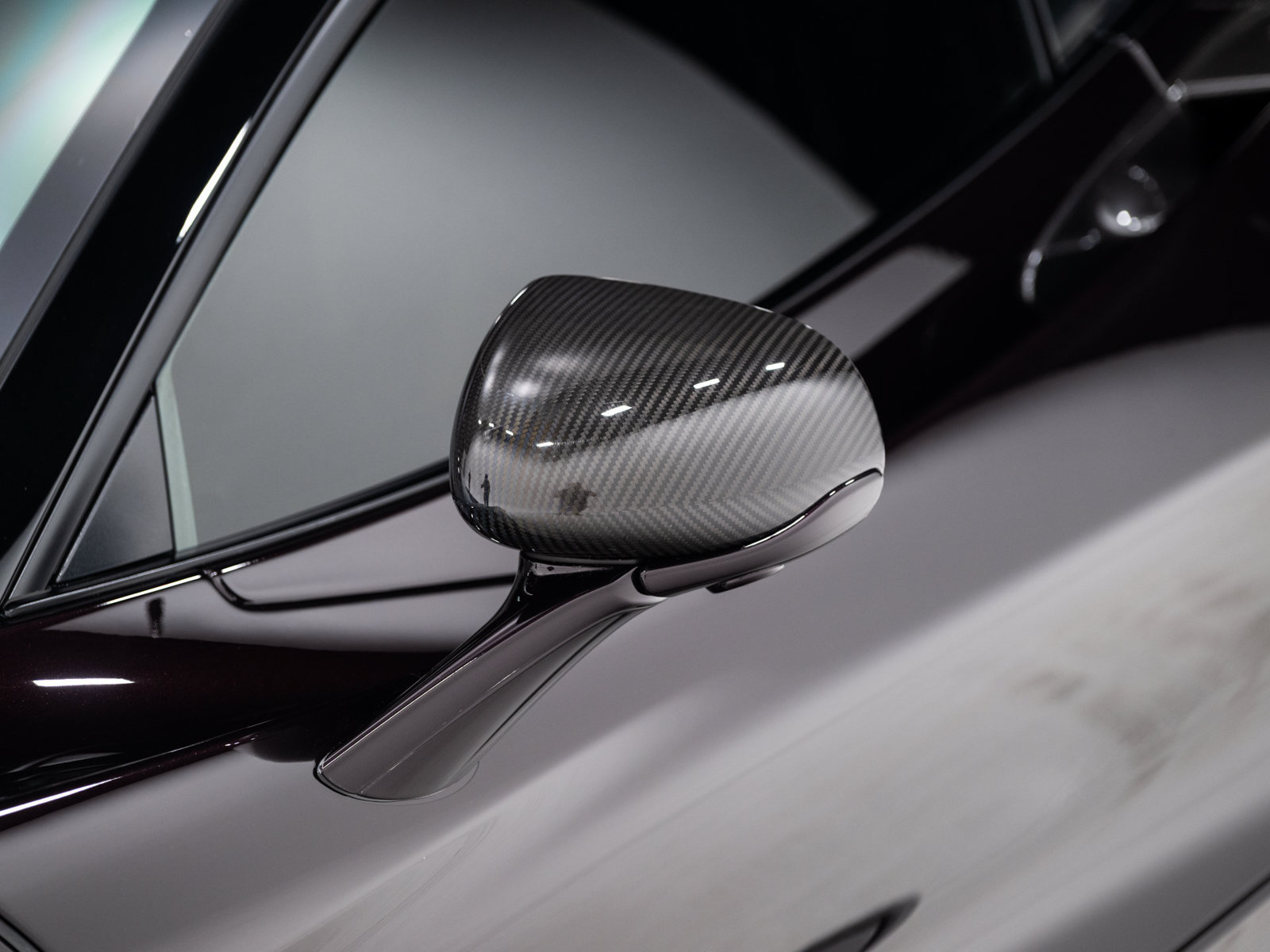 Used 2018 McLaren 720S Luxury photo 16