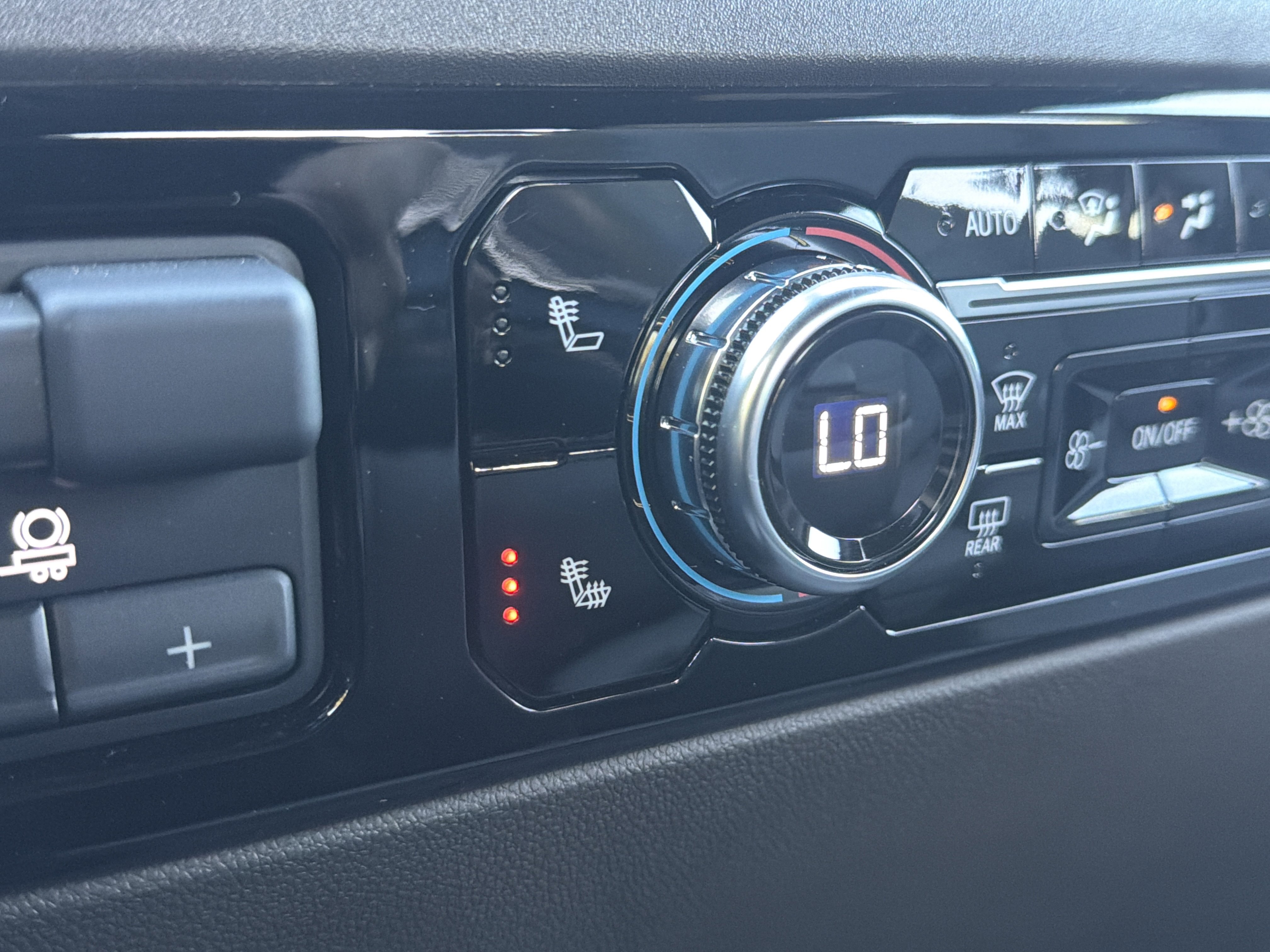 2025 GMC Sierra 2500 SLT