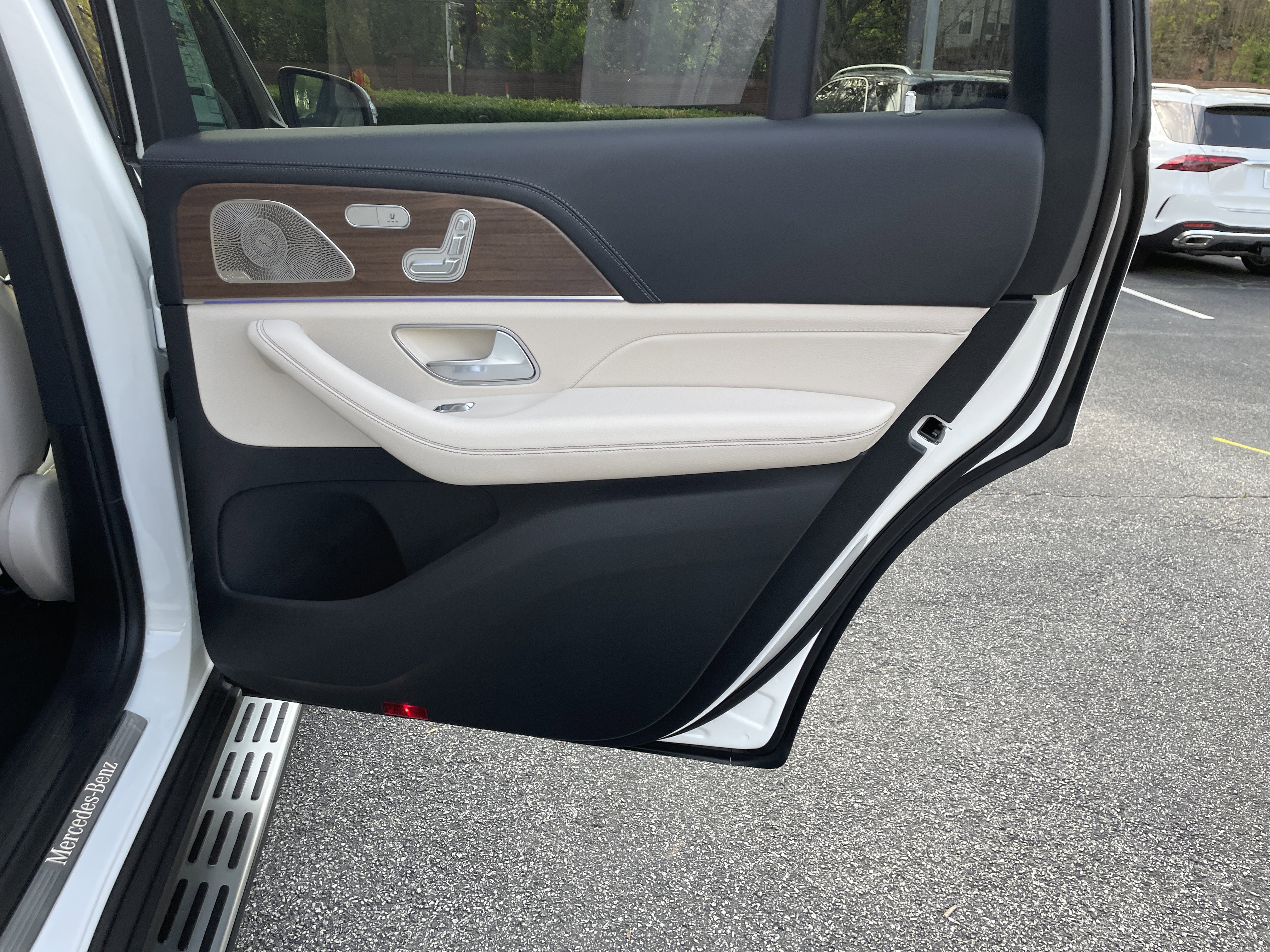 2026 Mercedes-Benz GLS 580 4MATIC