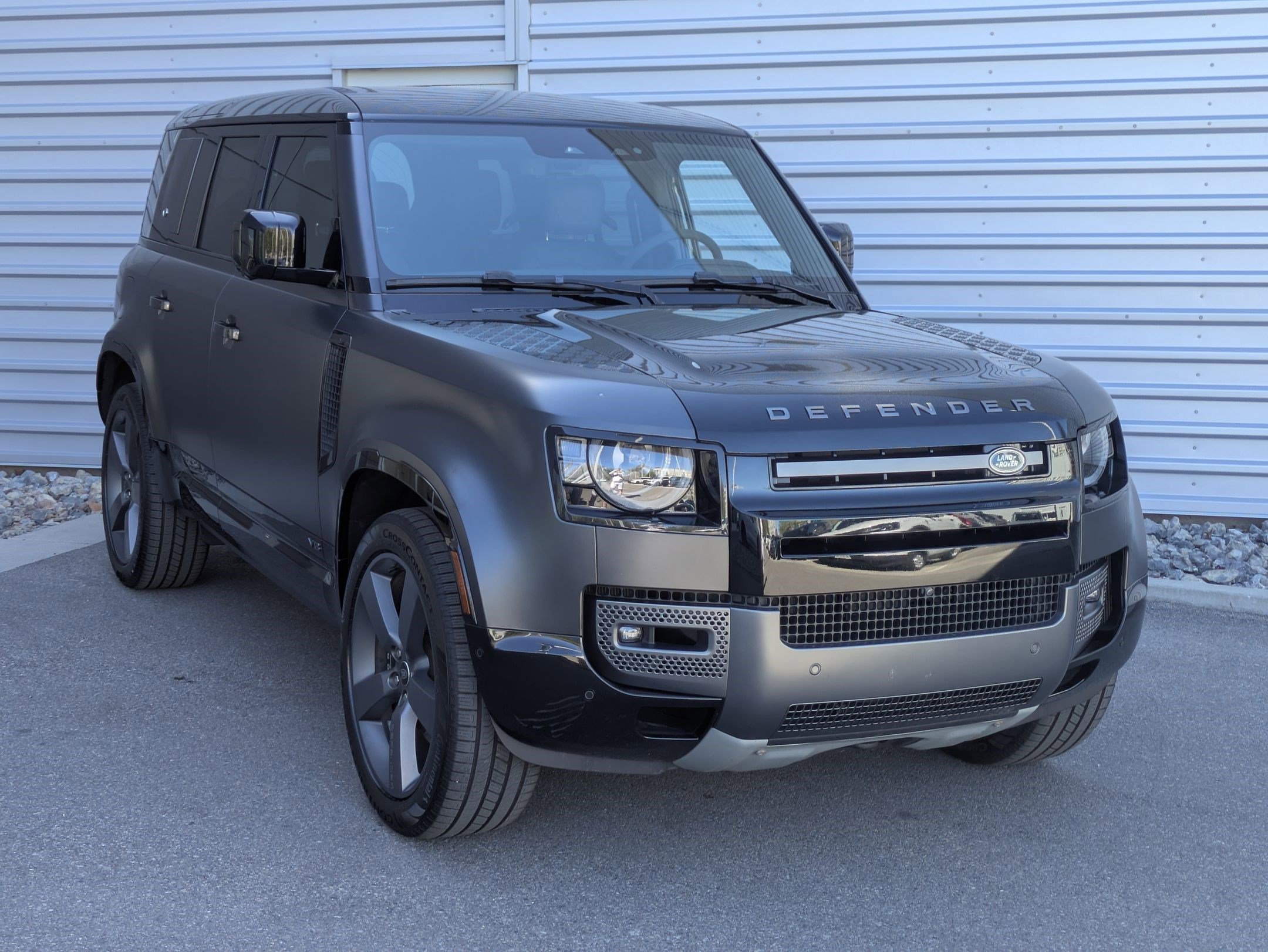 2024 Land Rover Defender 110 Carpathian Edition