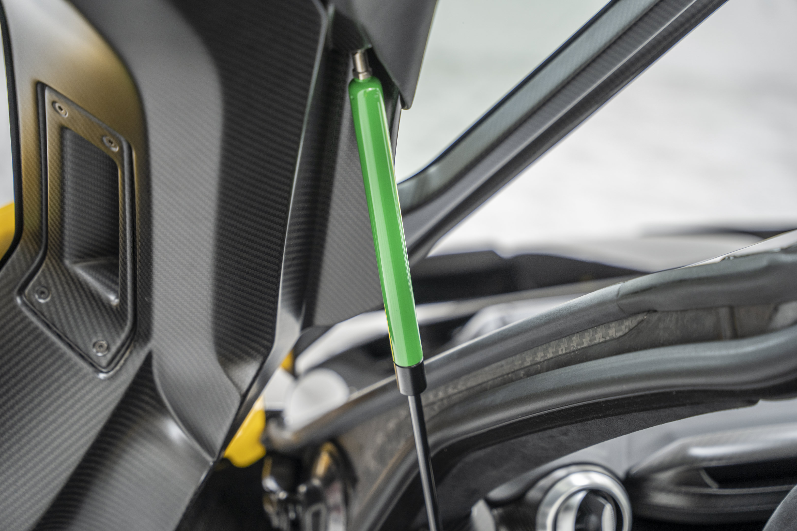 Used 2019 McLaren Senna photo 38