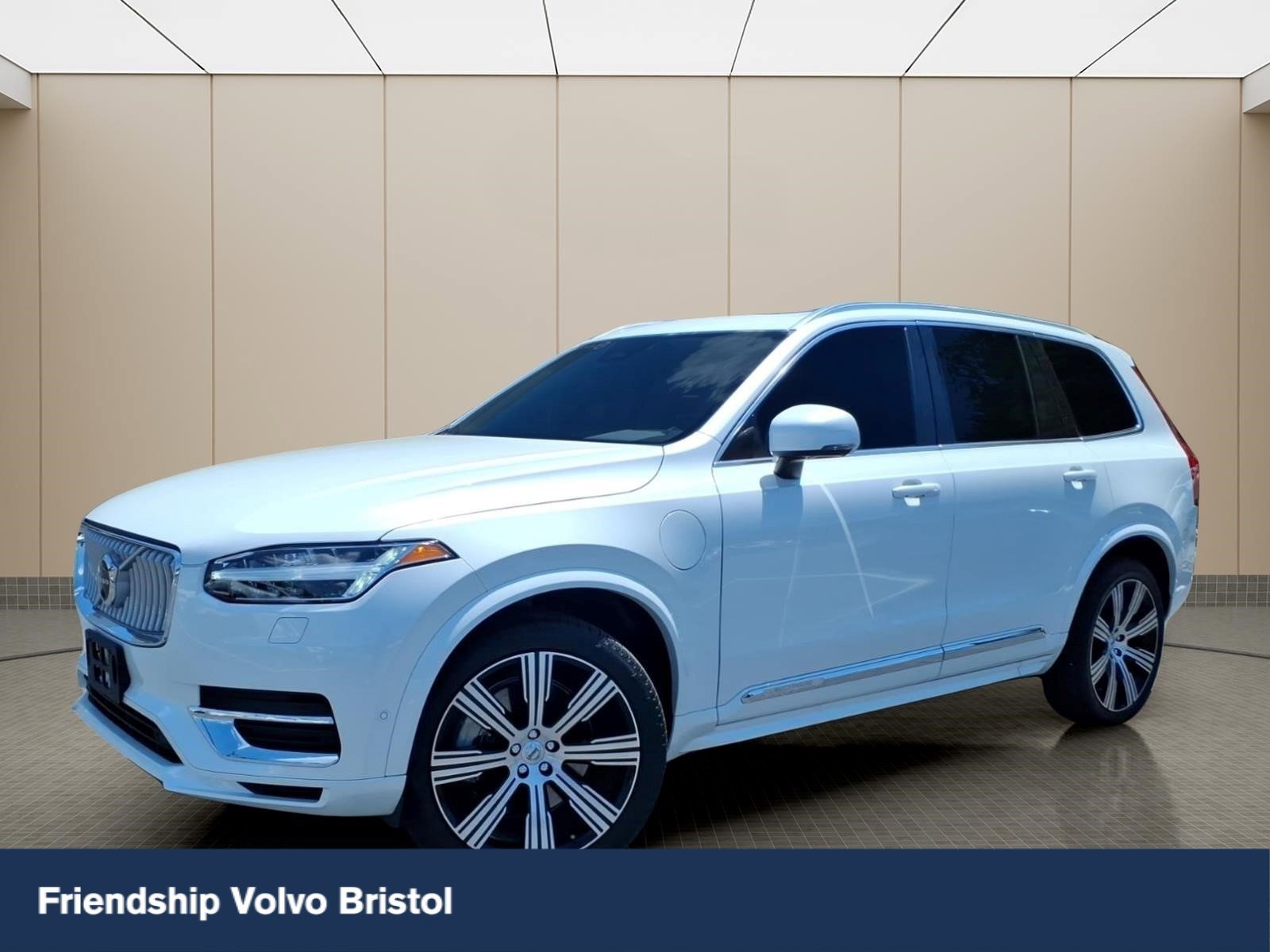 Used 2024 Volvo XC90 T8 Plus w/ Protection Package Premier